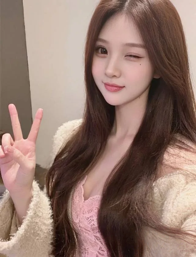 哥们推荐的妹子，非常值得搞